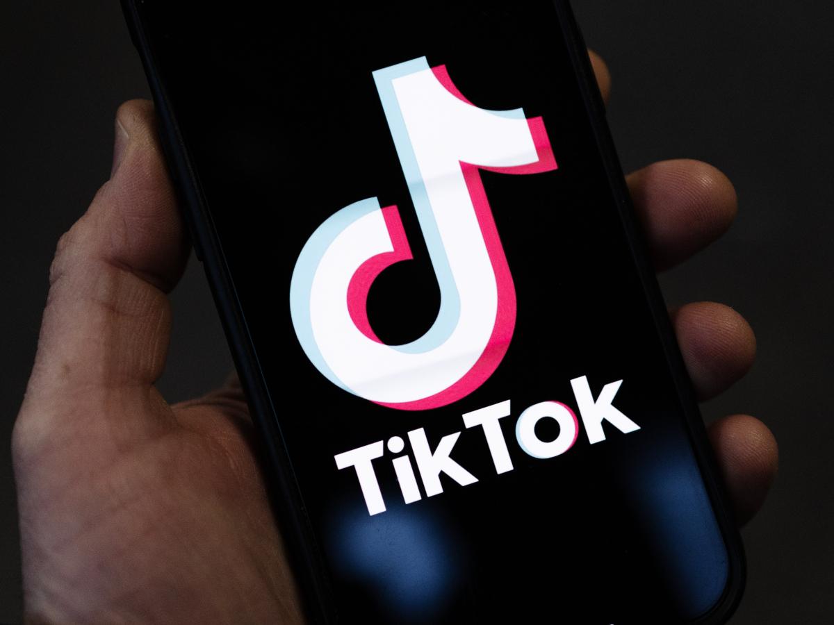 TikTok дозволив користувачам керувати стрічкою рекомендацій та блокувати небажаний контент